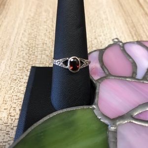 925 Silver Floral Setting Ring with Red Stone